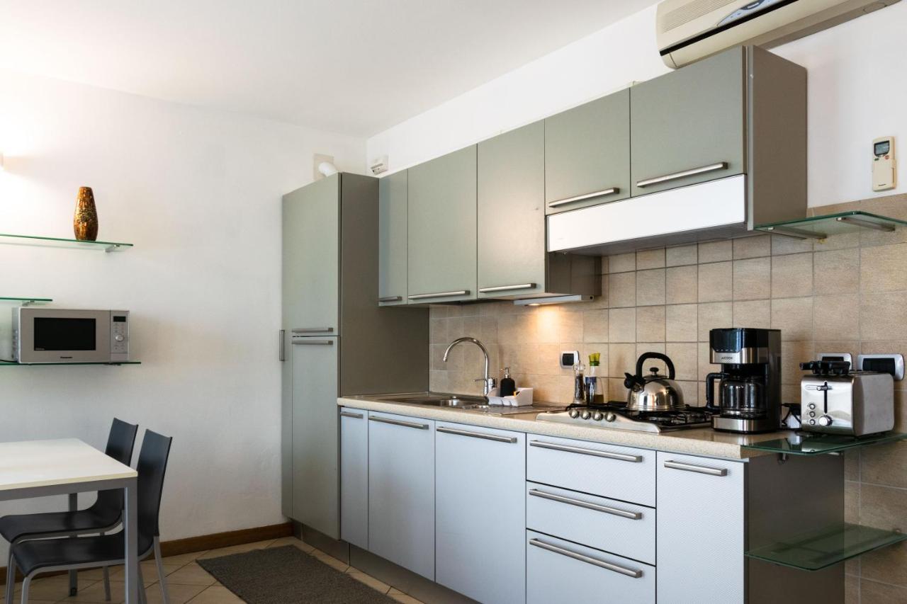 Riva Central Apartment - Free Parking Bagian luar foto