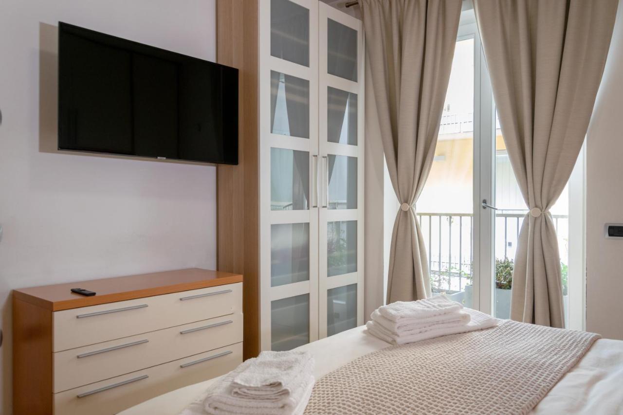 Riva Central Apartment - Free Parking Bagian luar foto